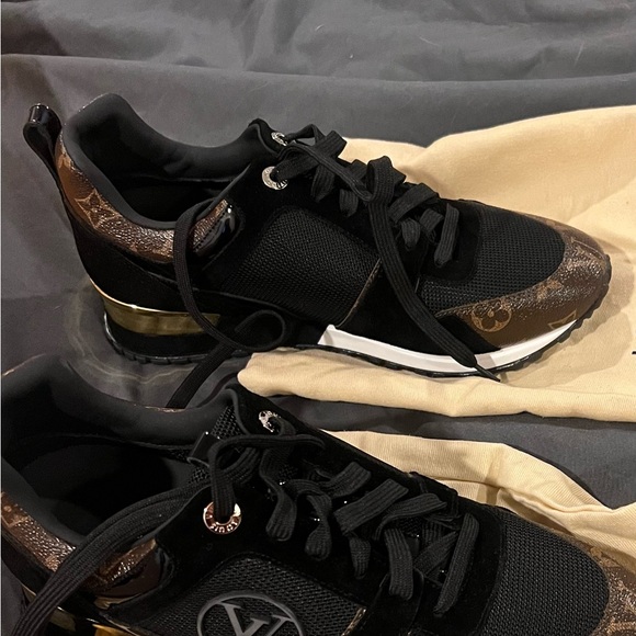 Front row sneakers - Picture 2 of 5